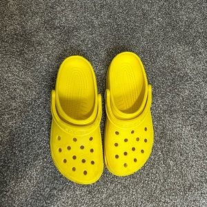 Yellow Crocs Women’s 9